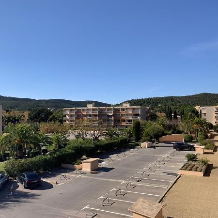 Studio Cabine Les Rives De La Faviere Piscine Et Tennis Les Pieds Dans L'Eau Bormes-les-Mimosas Eksteriør billede